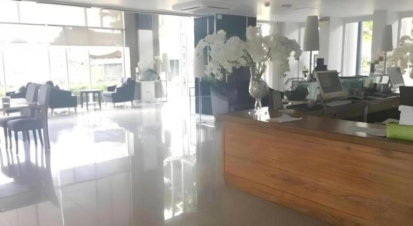 Chaisaeng Villa Sing Buri Exterior photo